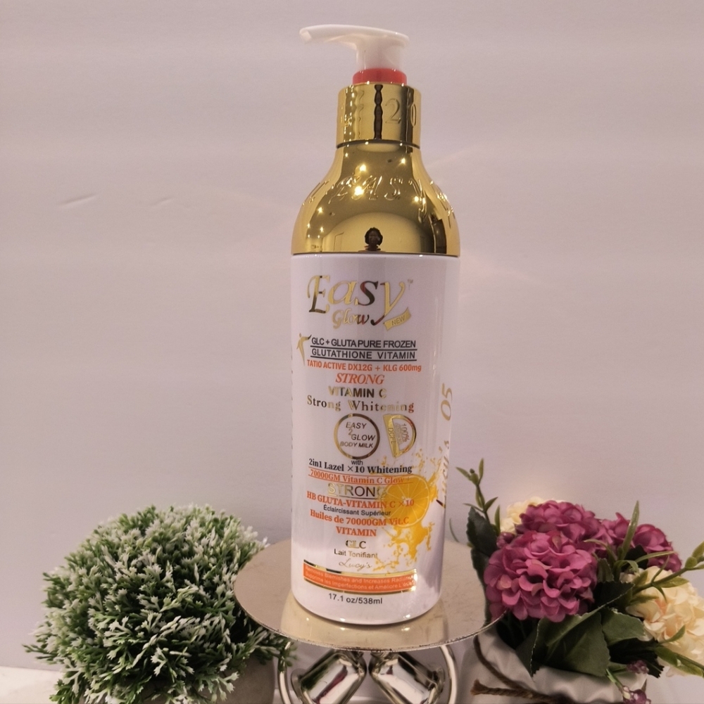 Easy Glow Vitamin C Body Lotion/ Skin Polishing Milk 538ml.